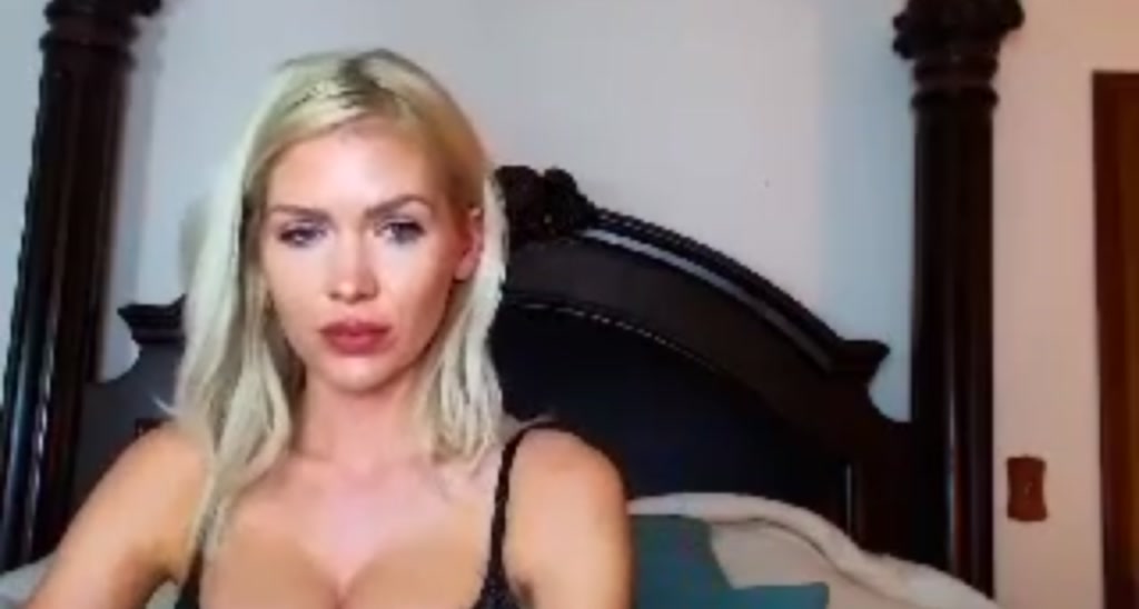 XO_Ella_XO video thumbnail