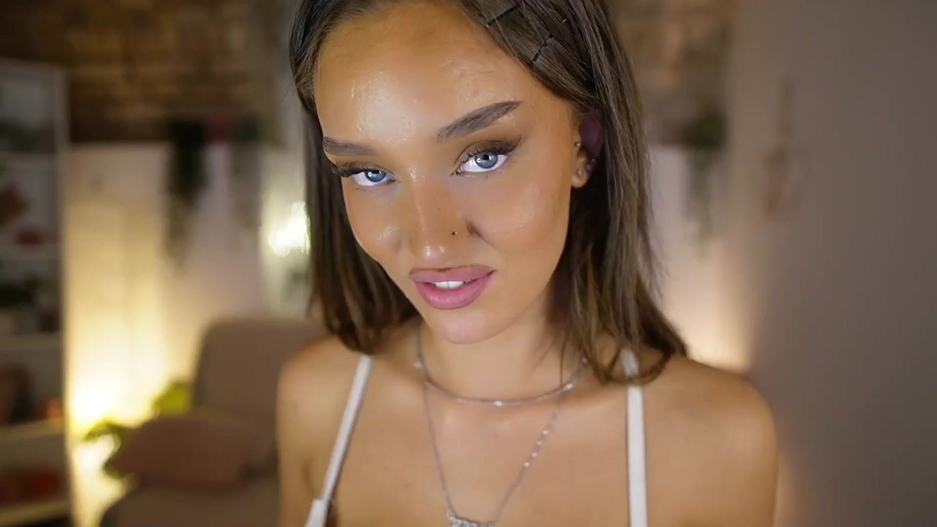 Clara_Mia video thumbnail