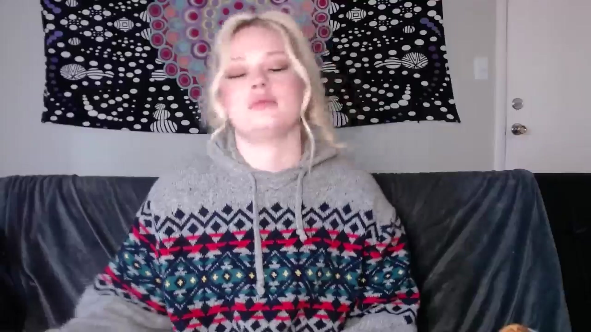 thtoneblonde video thumbnail