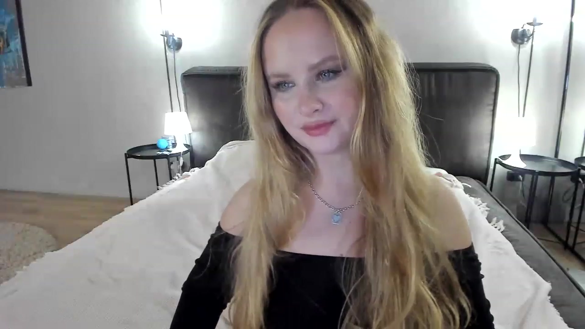 F_L_E_U_R video thumbnail