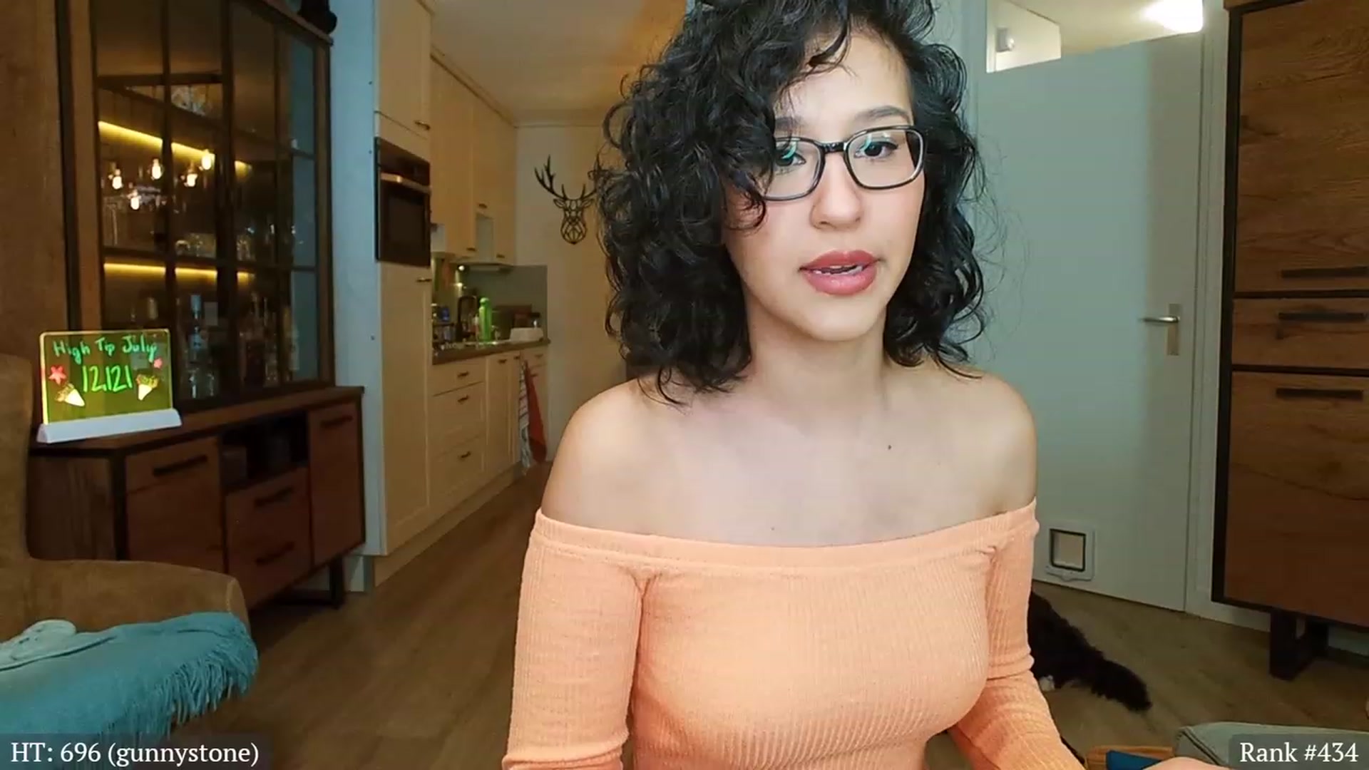 MissFine video thumbnail