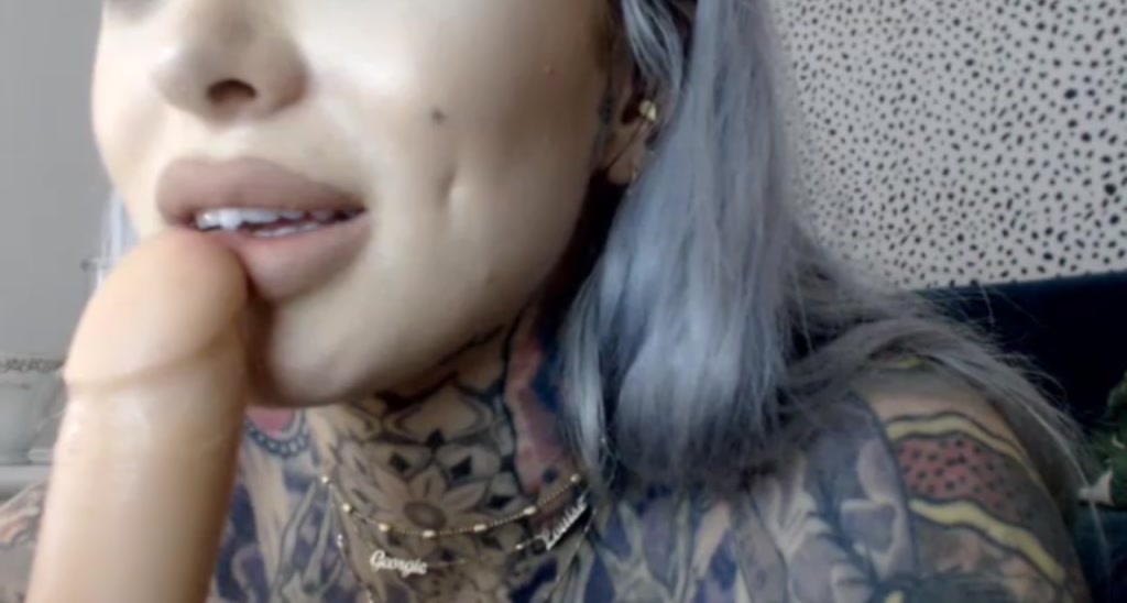 Tattkhaleesi video thumbnail