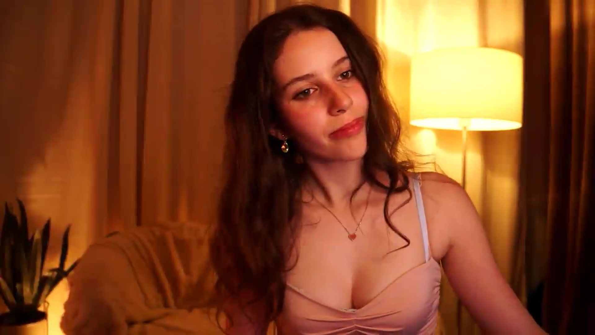 PetiteeBratt video thumbnail