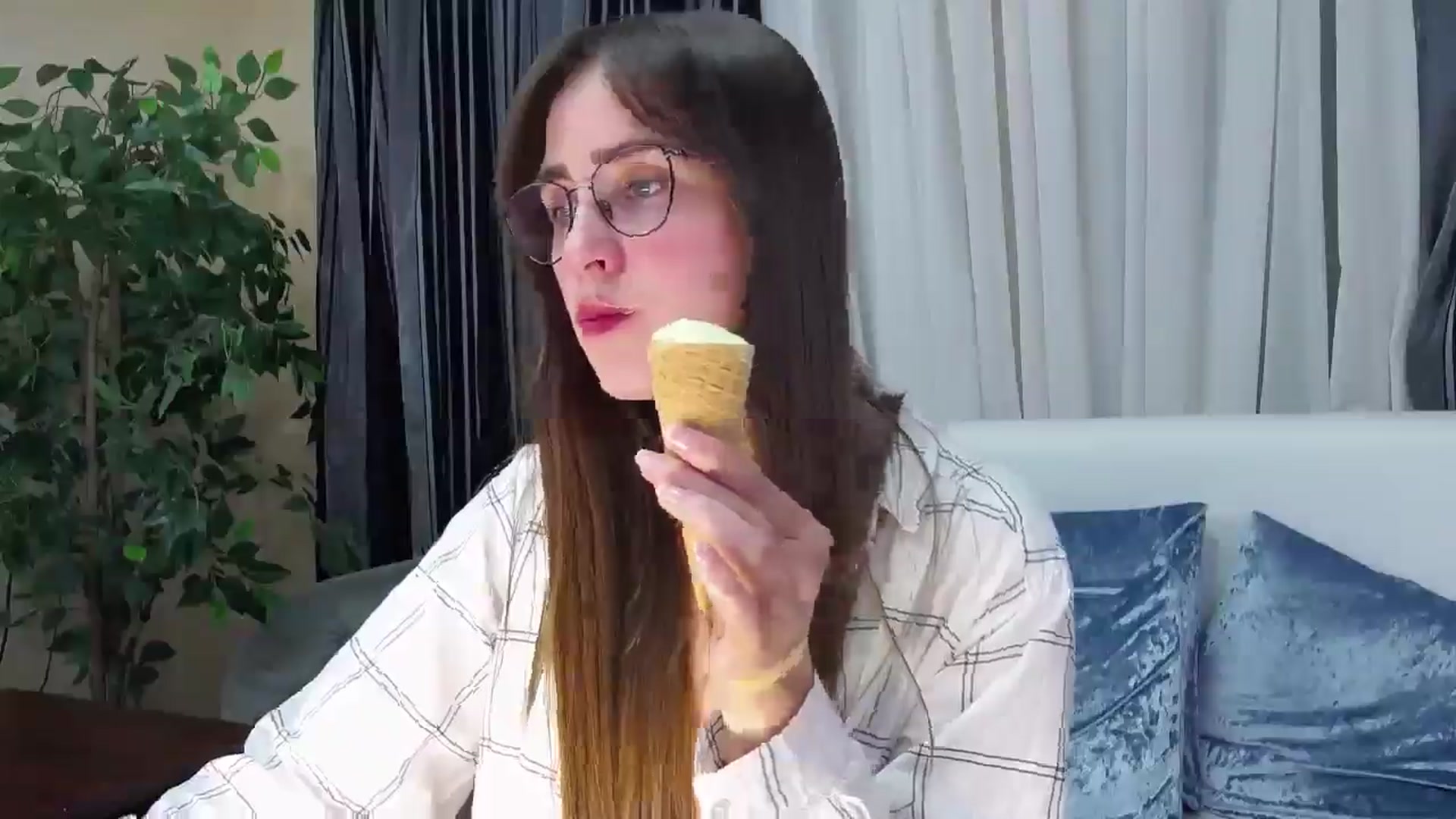 Floured video thumbnail