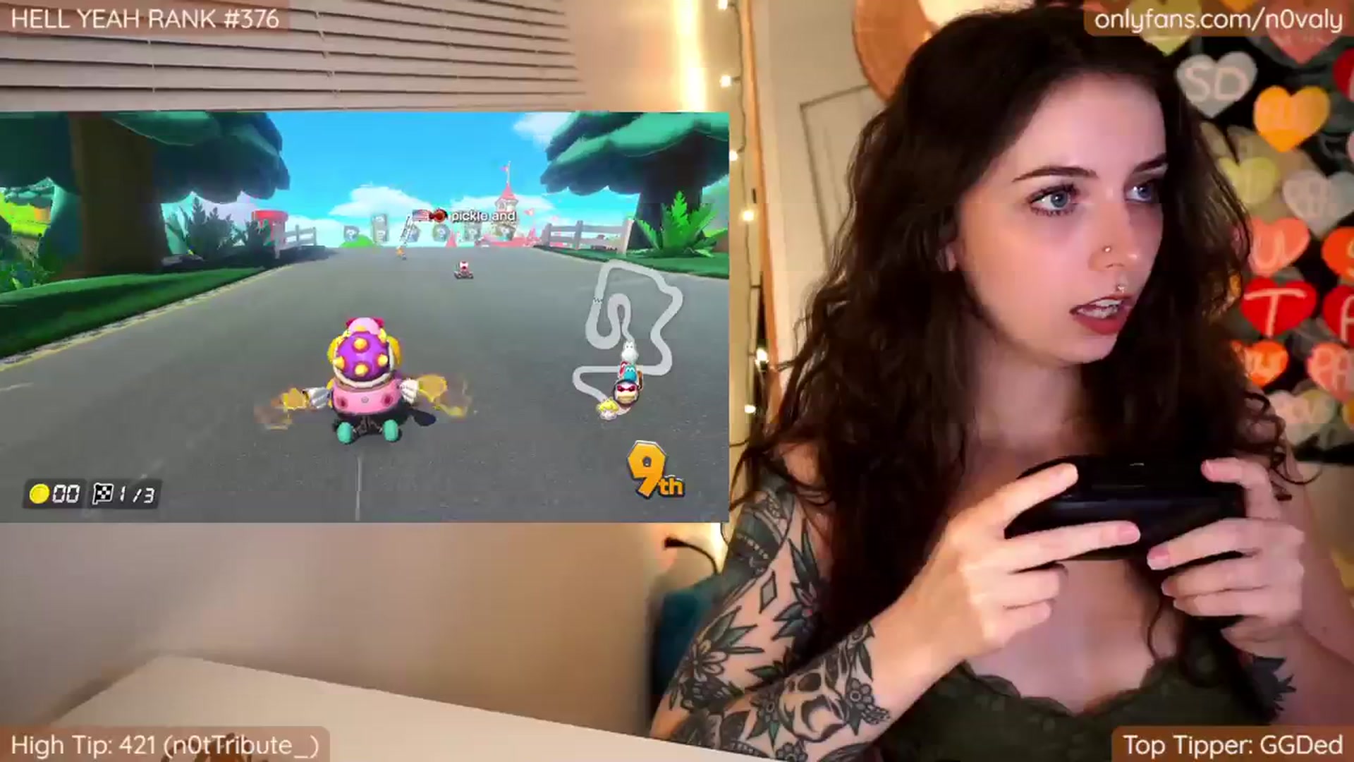 N0valy video thumbnail