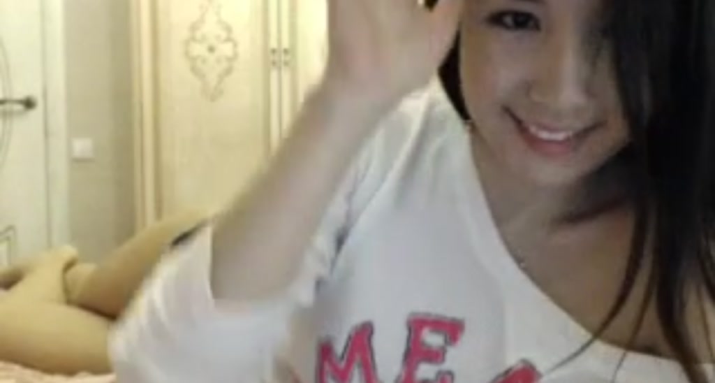Girl_On video thumbnail