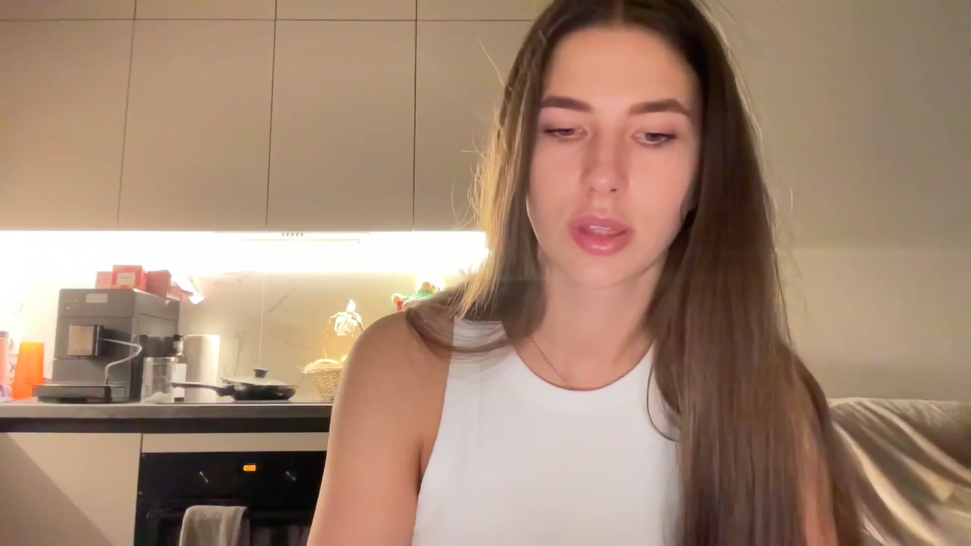 kissfreeze video thumbnail