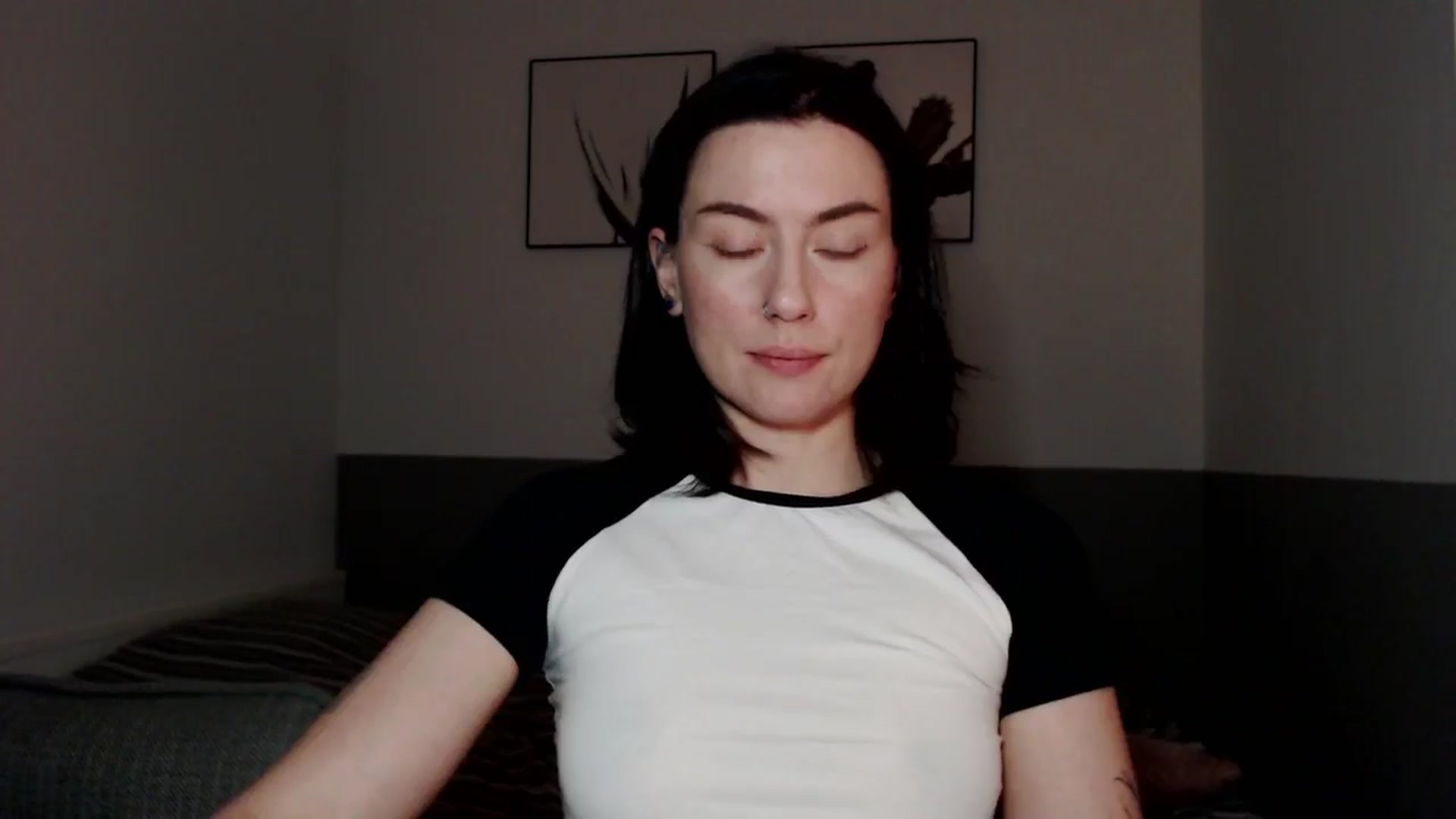 HeyAriel video thumbnail