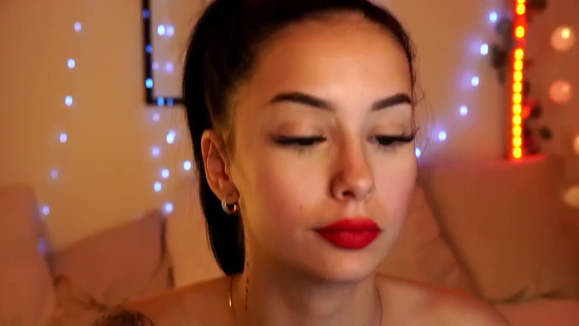Naomii18 video thumbnail