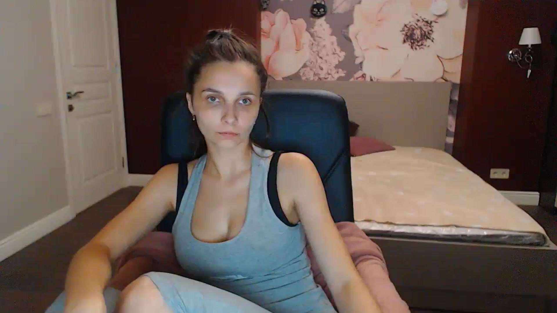 Karina_Mils video thumbnail