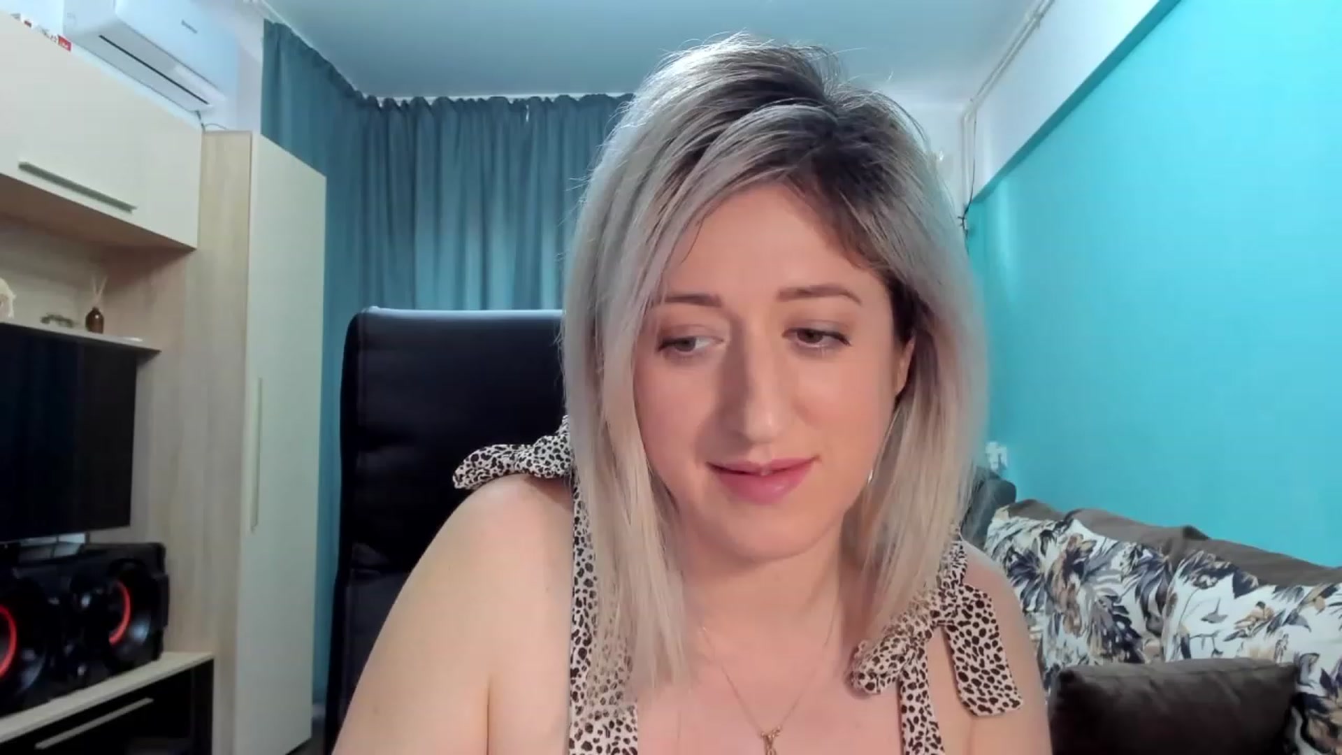 SweetDelia_ video thumbnail