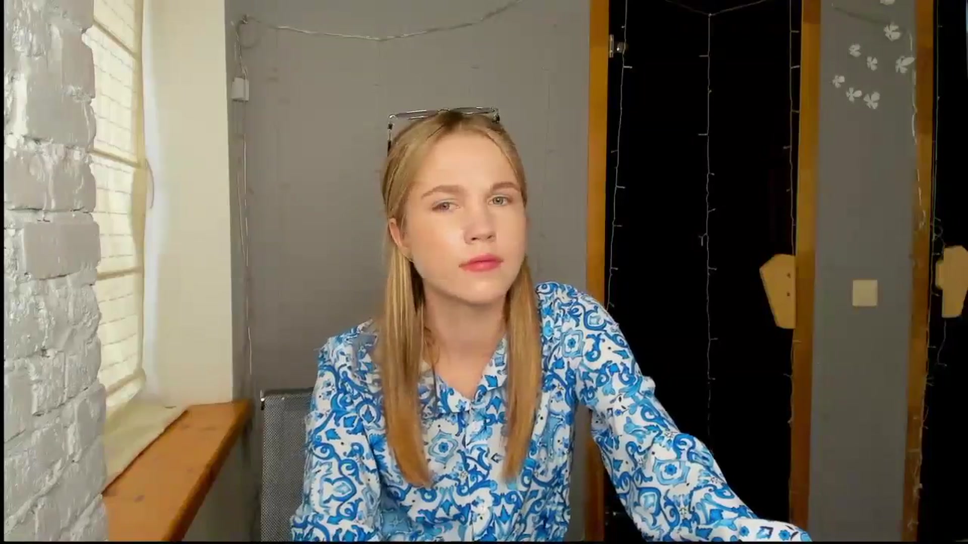 Kate_Lewiss video thumbnail