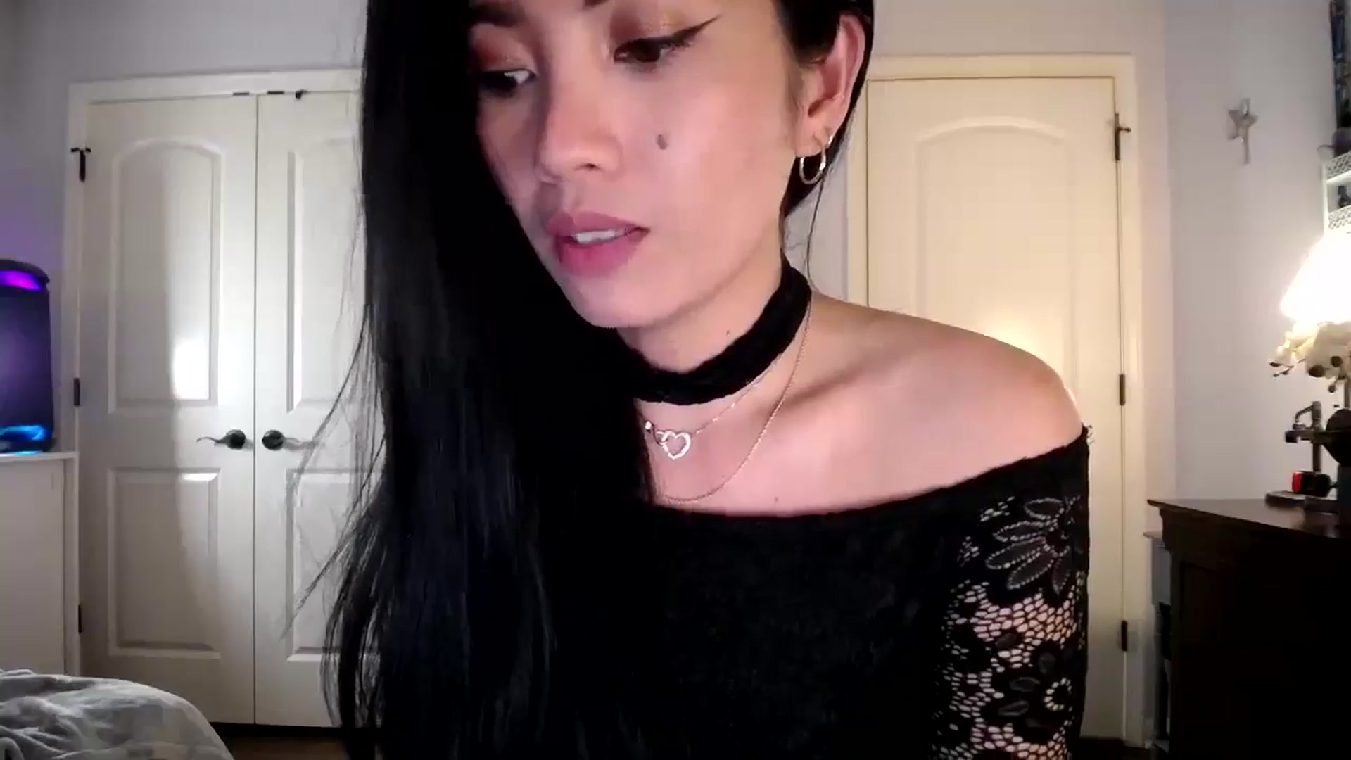AsianLuv_4U video thumbnail