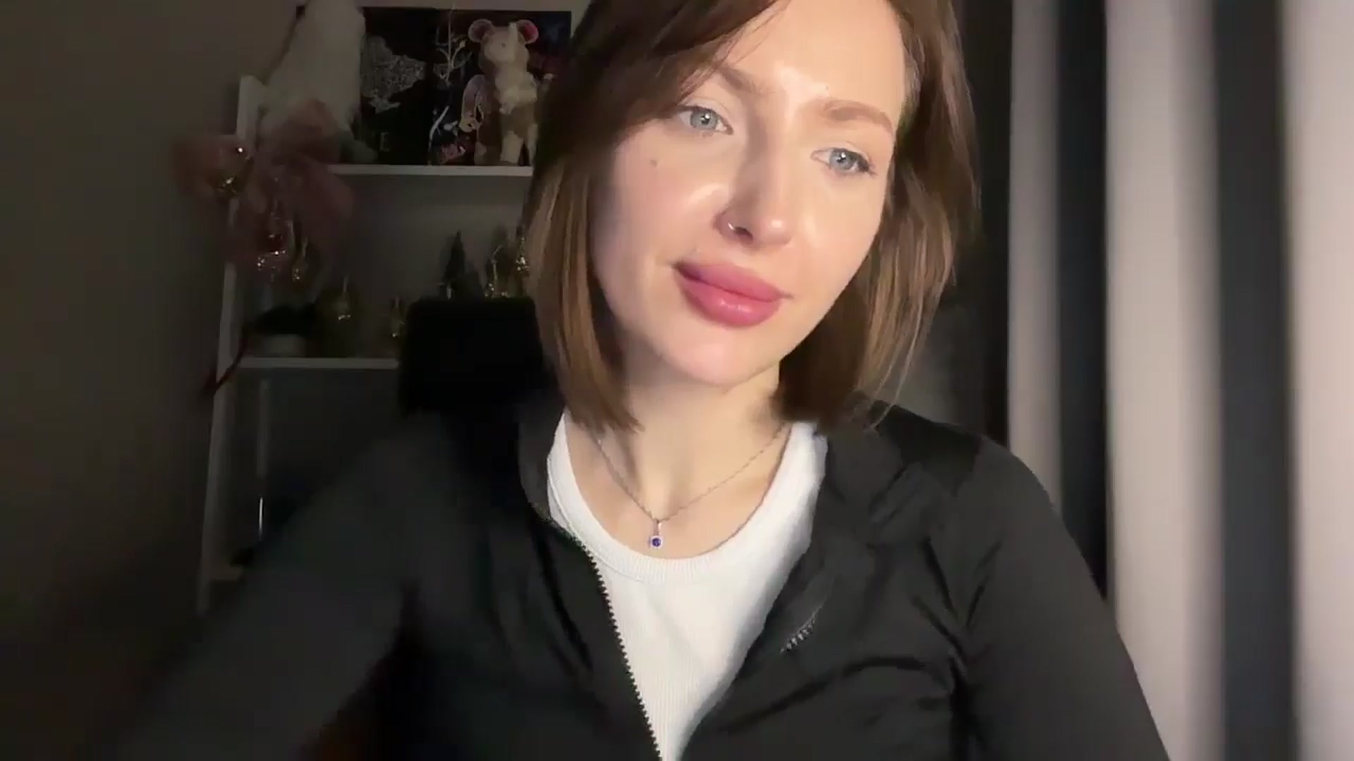 Di_Pearl video thumbnail
