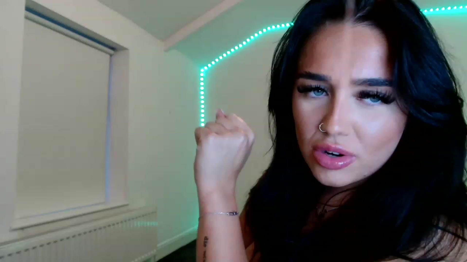 ElleBloom video thumbnail