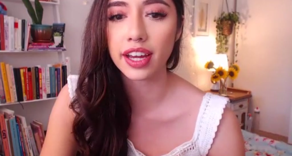 RobinMae video thumbnail