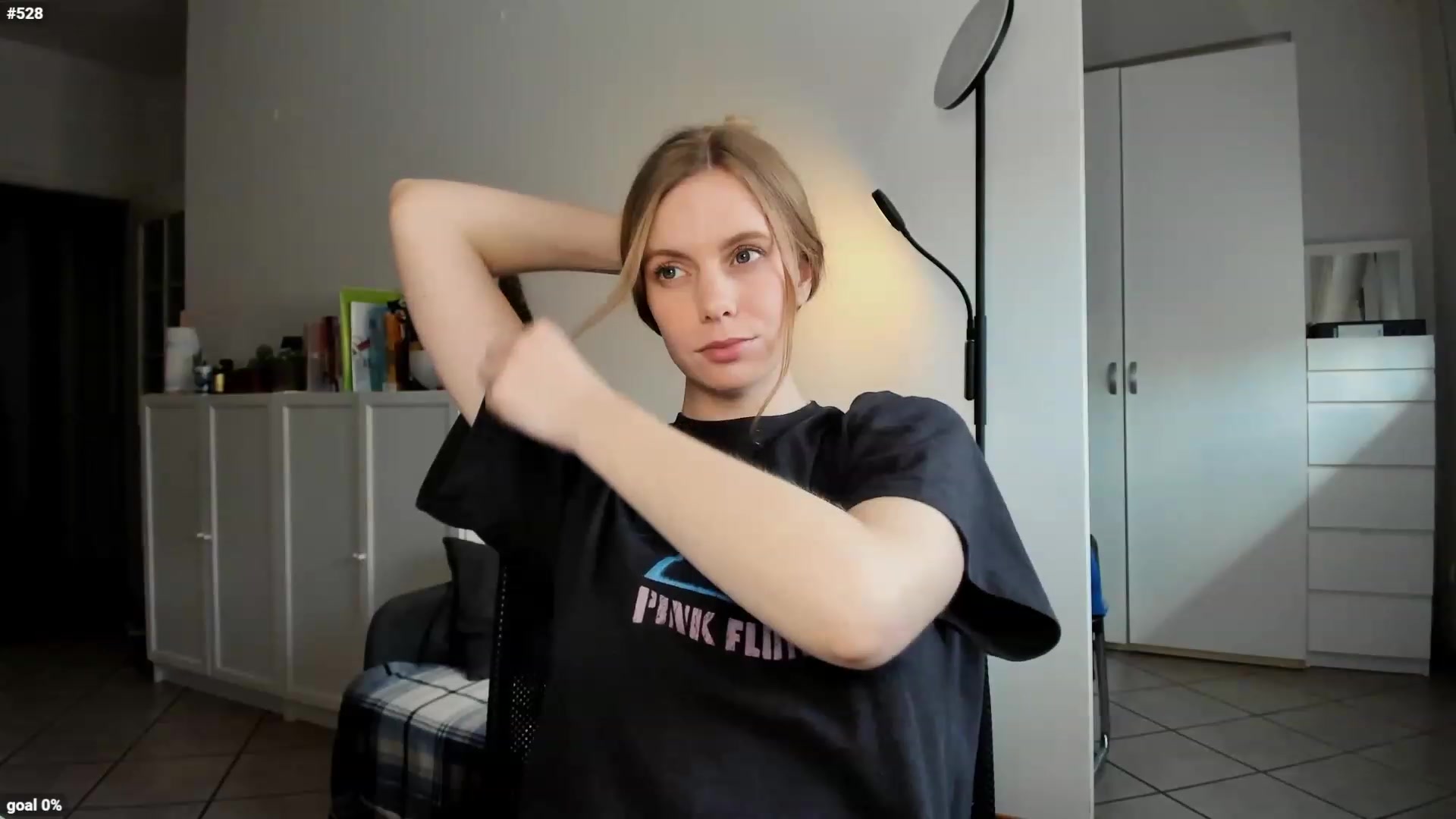 Personage video thumbnail