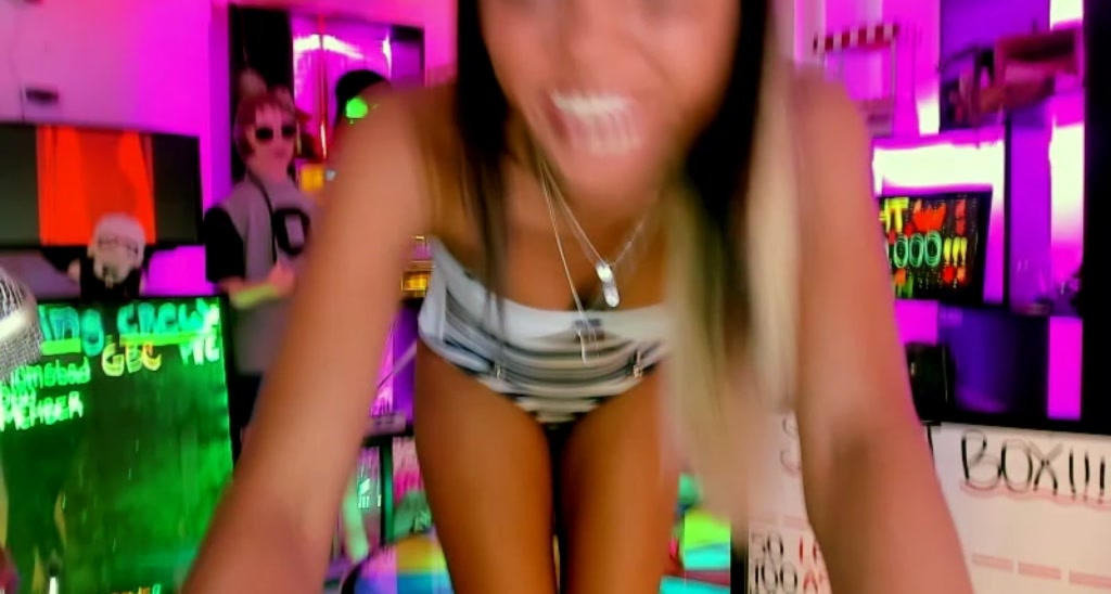 LinaAwesome video thumbnail