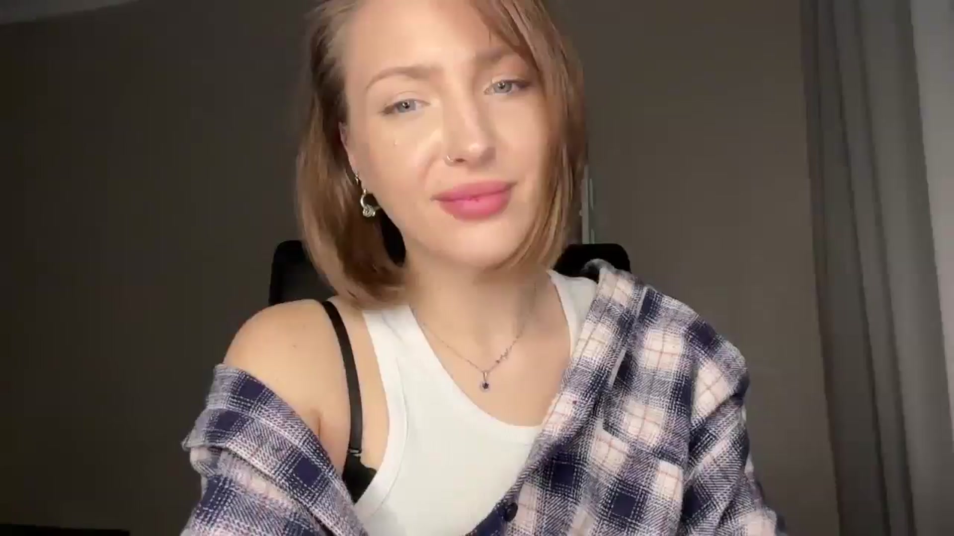 Di_Pearl video thumbnail