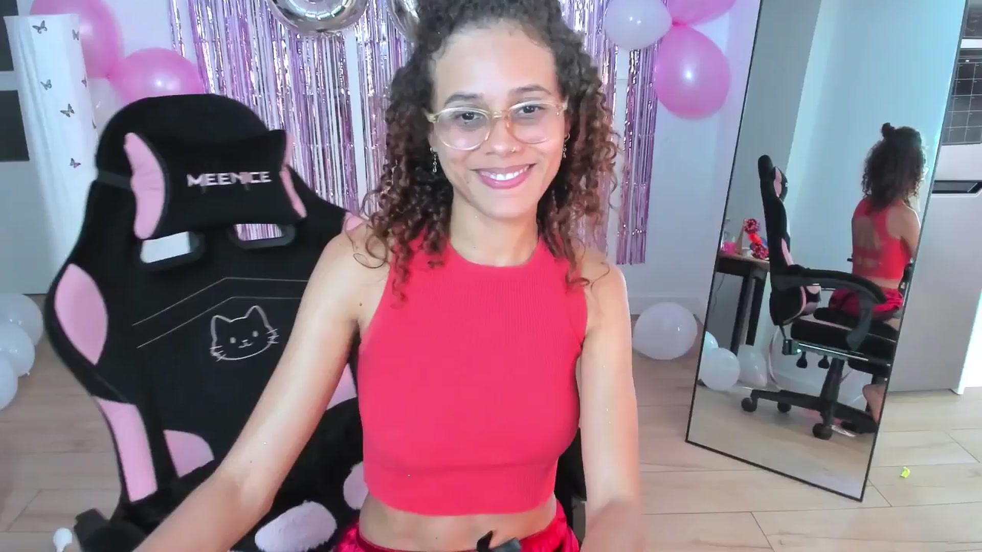 pamela_land video thumbnail