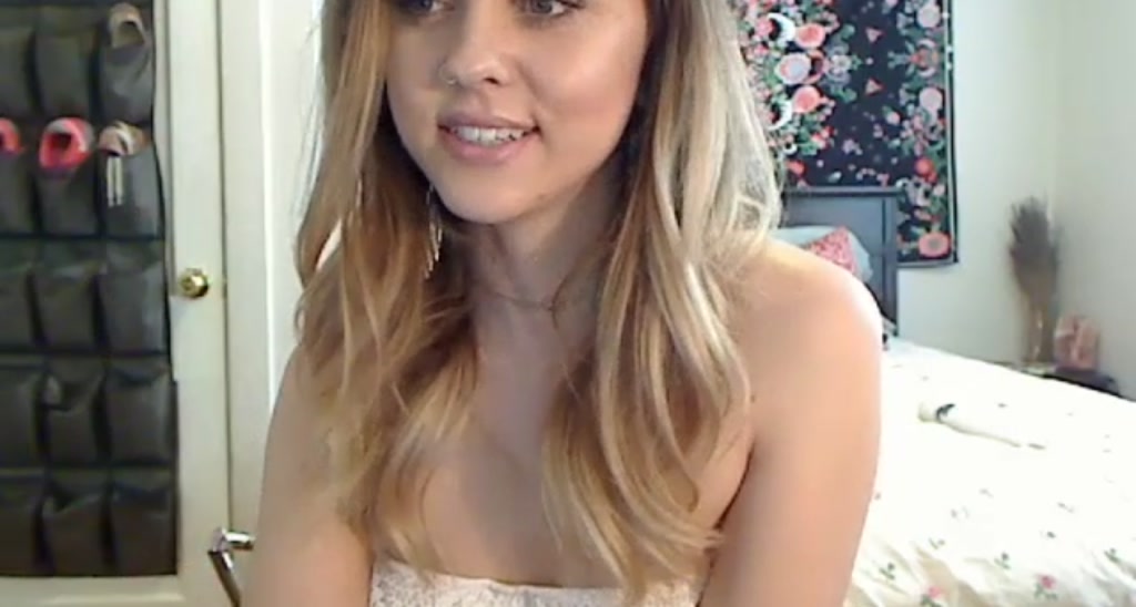 Sunny_Foxx video thumbnail