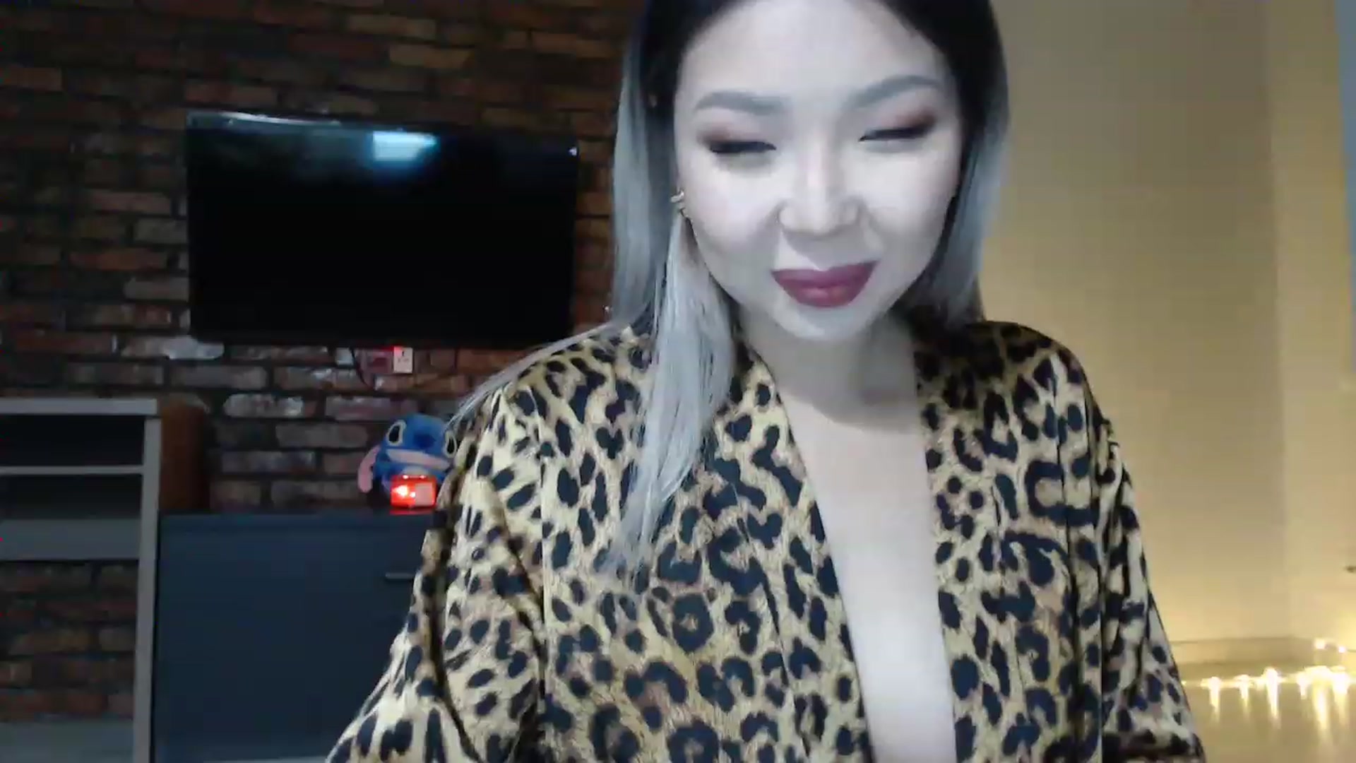 MinggLee_ video thumbnail