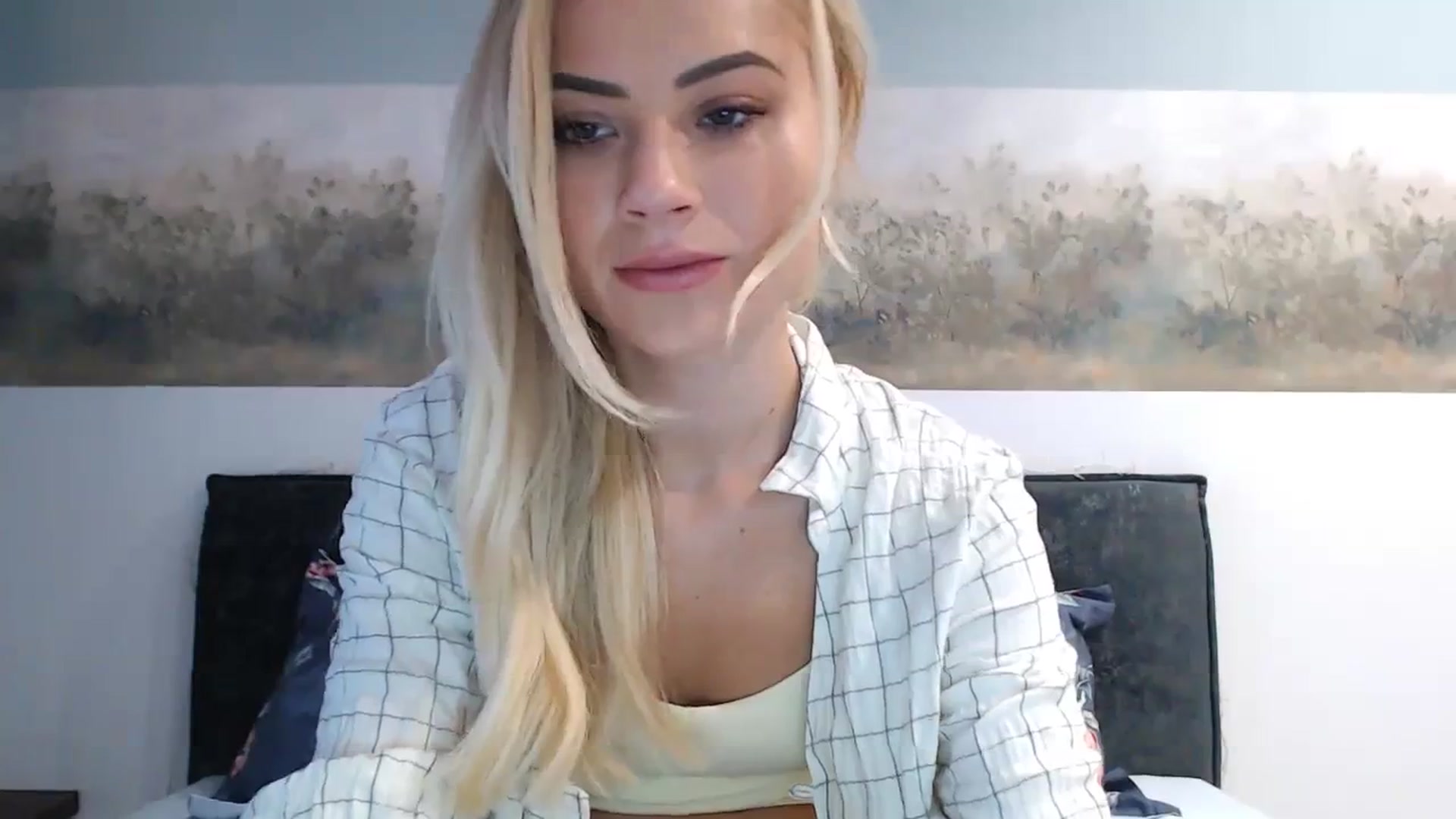 fiancee video thumbnail