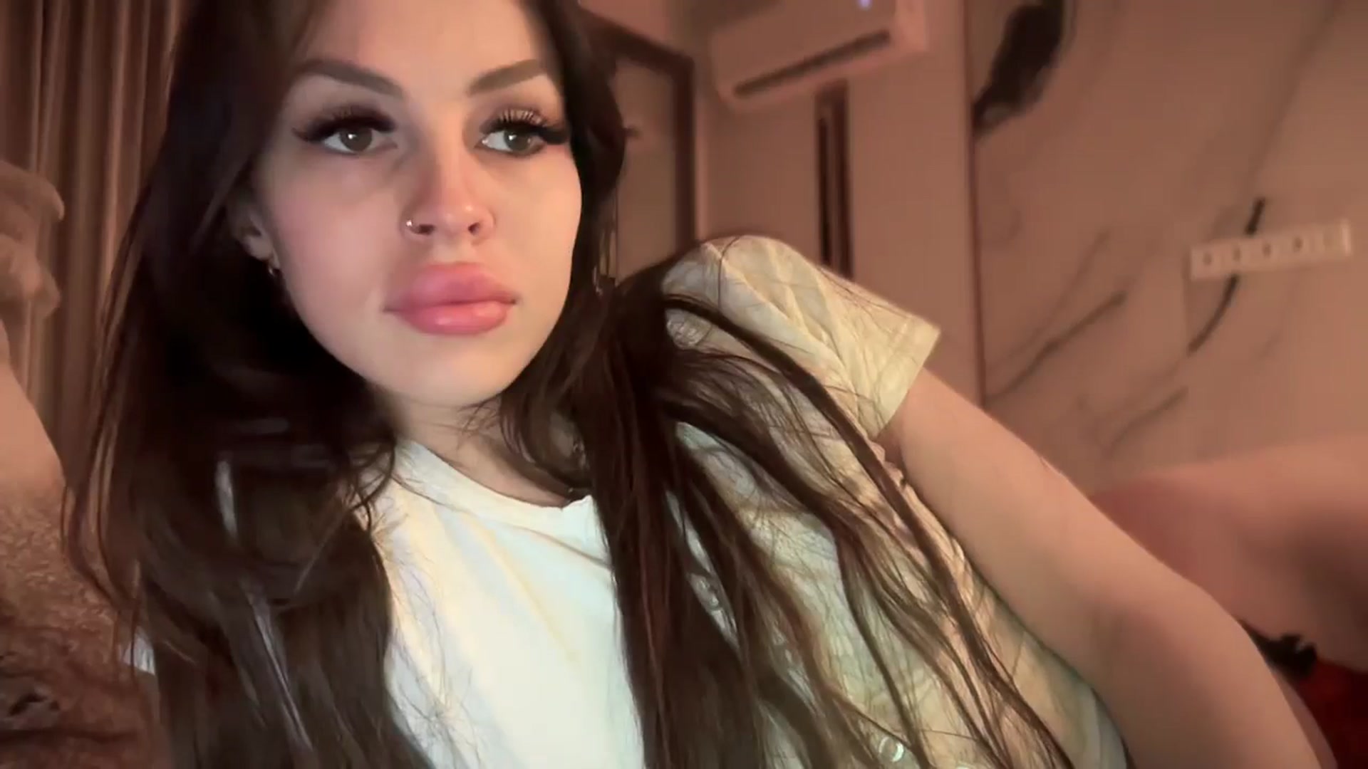 UGLYGIRL_ video thumbnail