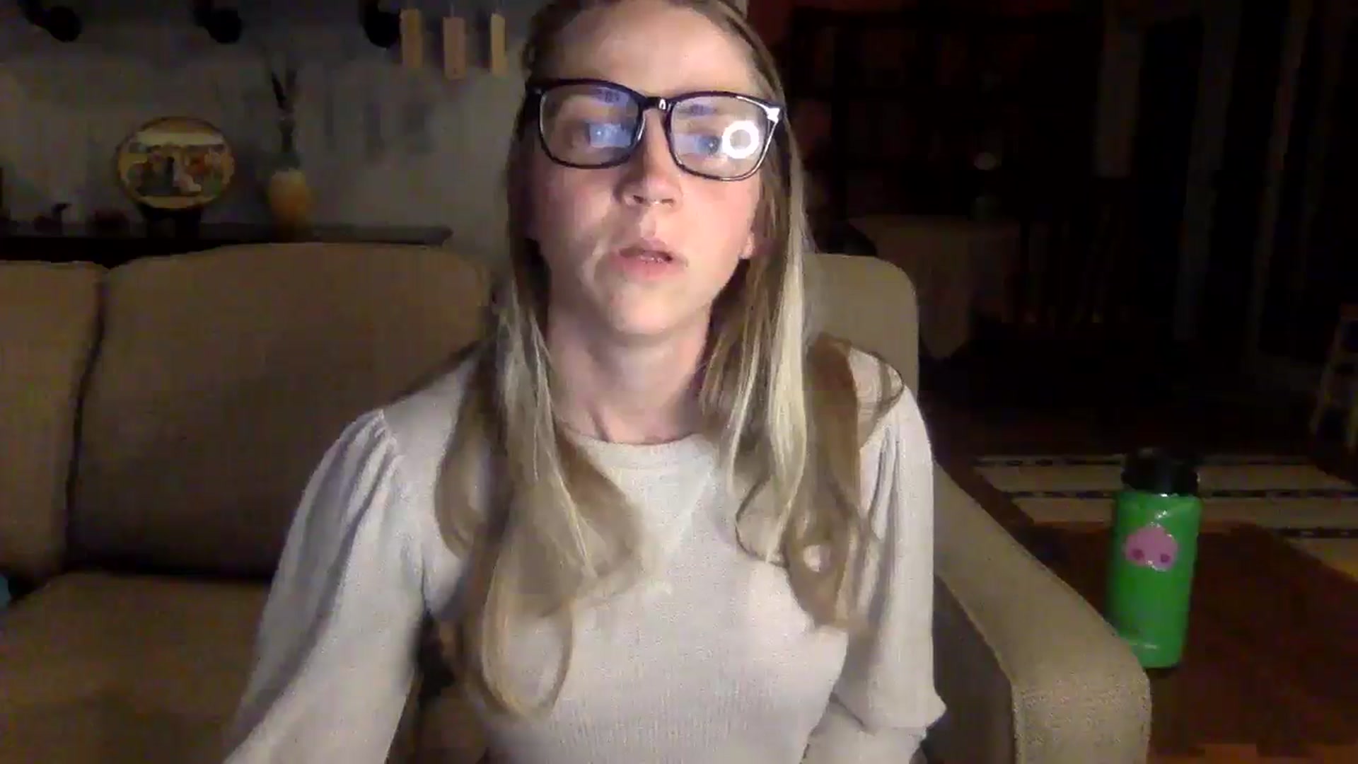 GwenieDragon video thumbnail
