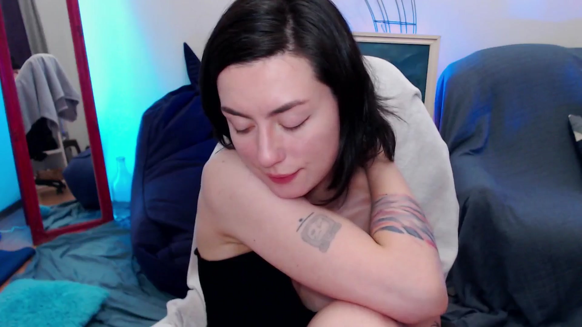 HeyAriel video thumbnail