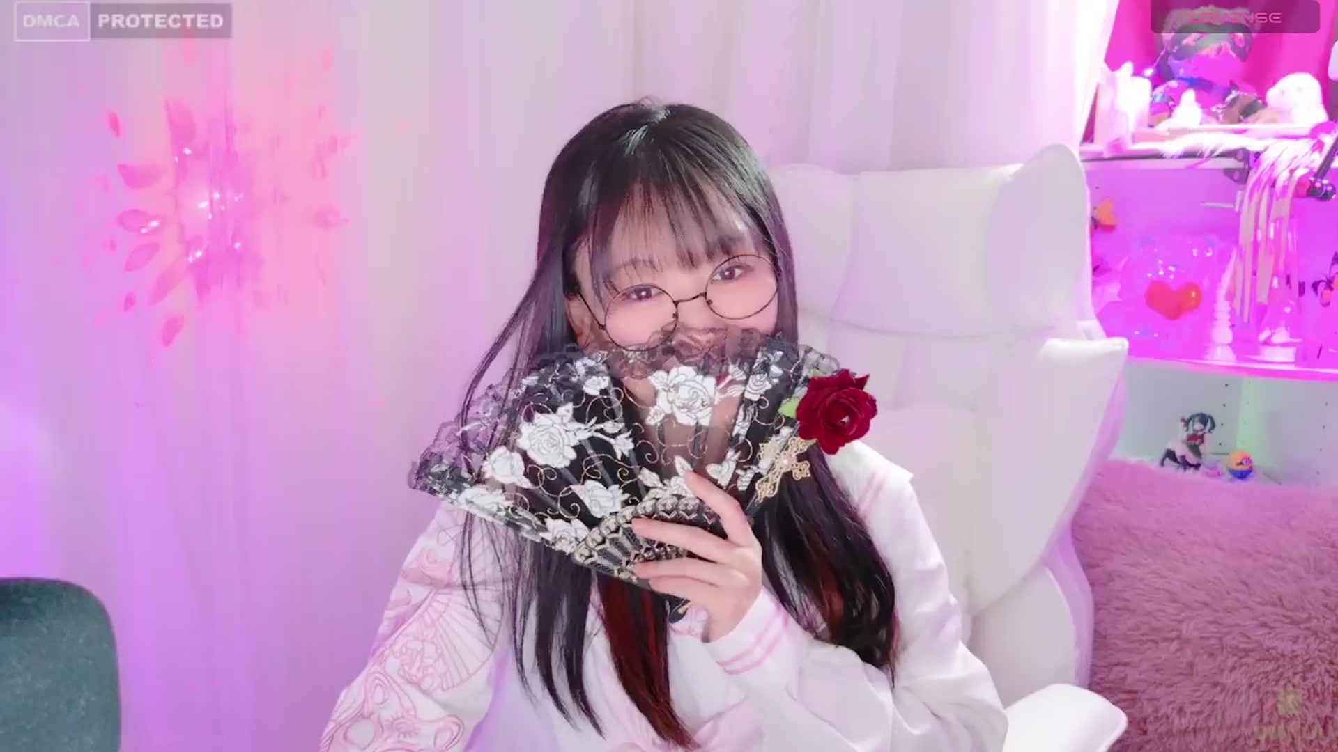 meows video thumbnail