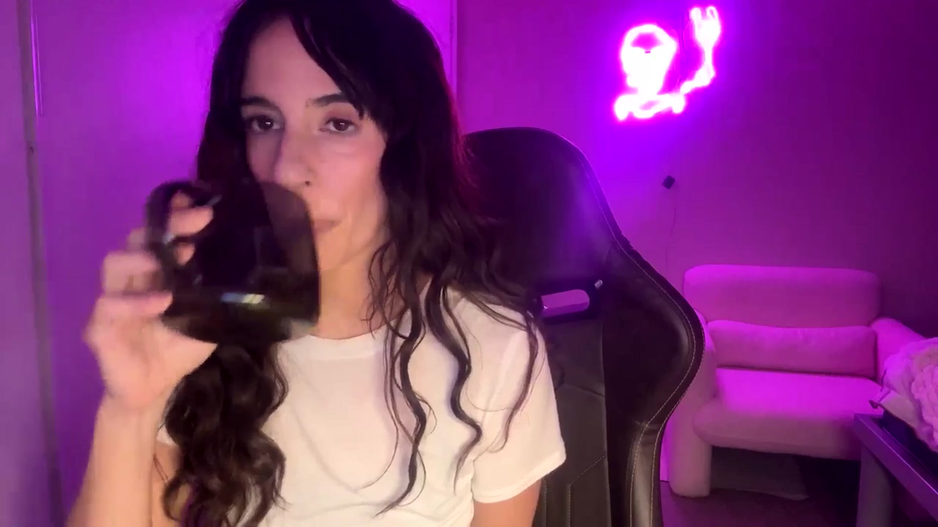 Aalex_May video thumbnail