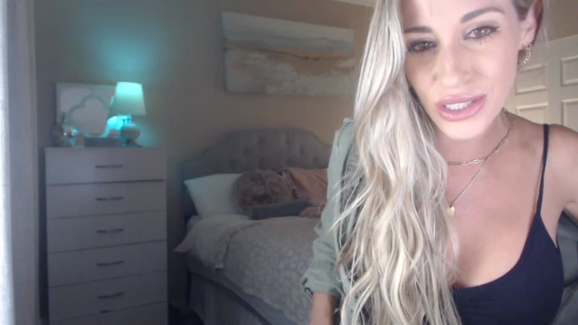 Queen_bambii video thumbnail