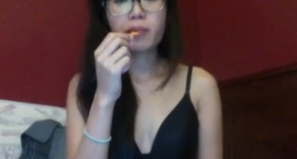 SunneeShellee video thumbnail