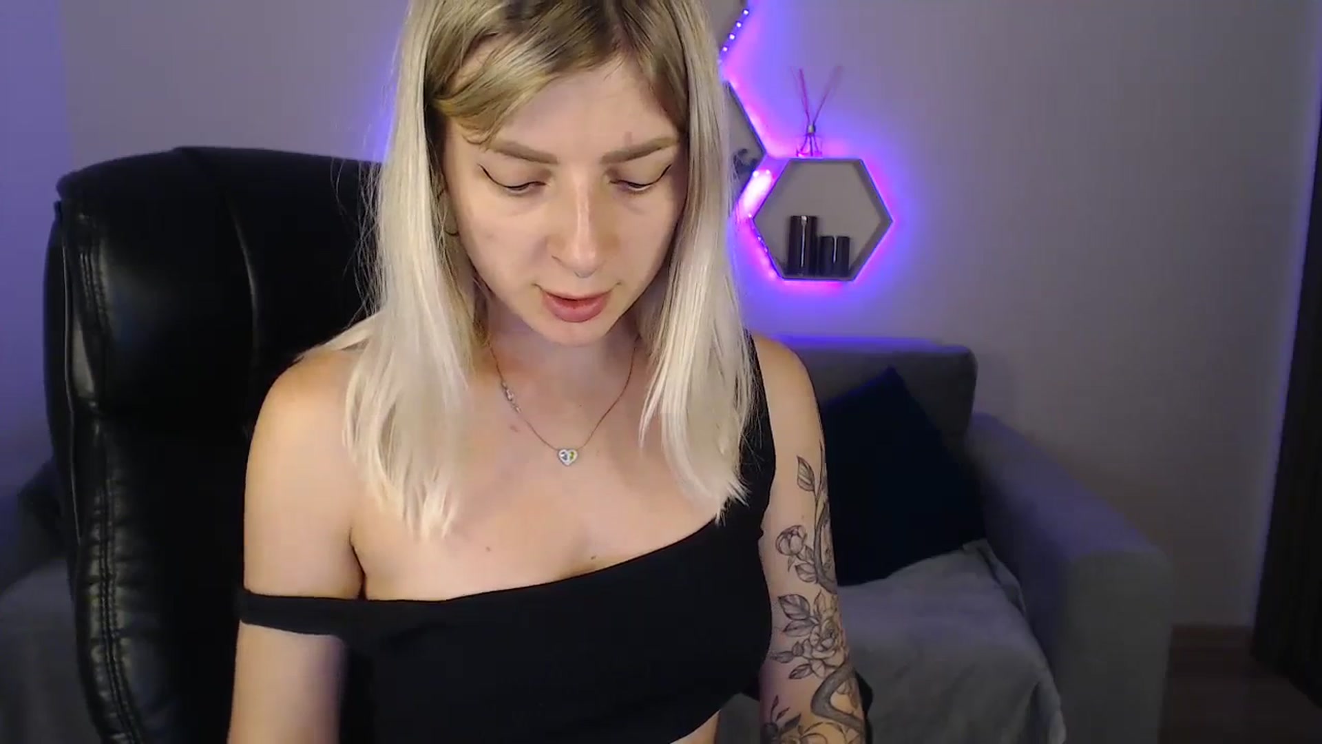 NanaFox video thumbnail