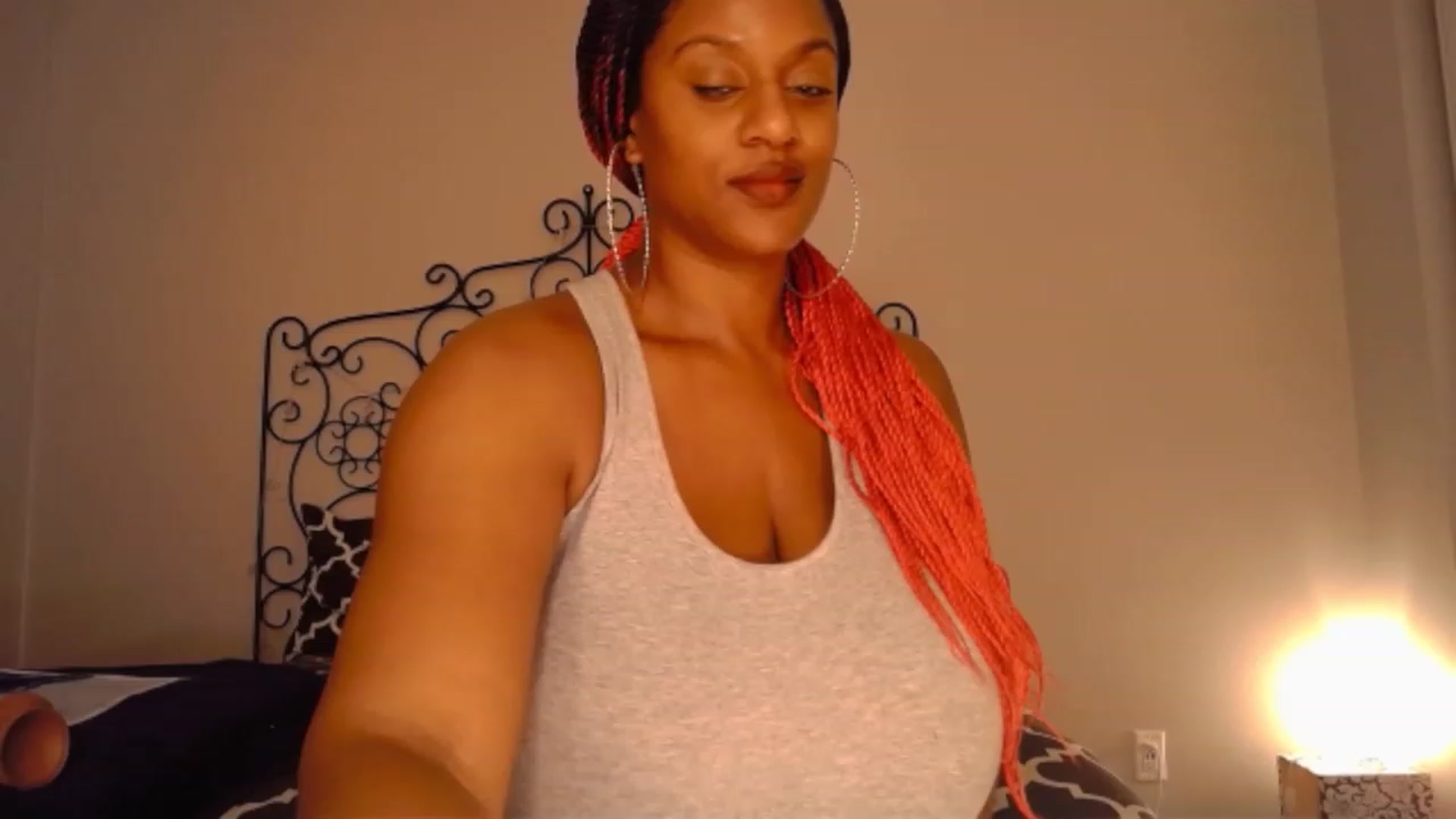 TheIconicGirl video thumbnail