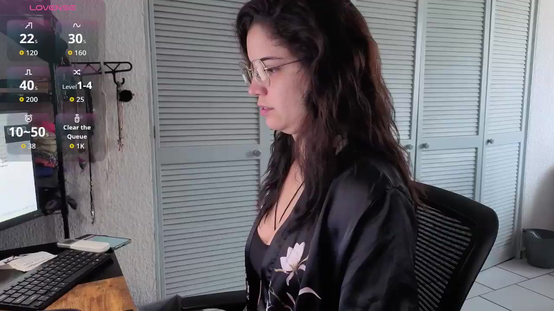 Alexteasse video thumbnail