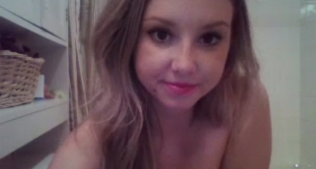 MiniMariah video thumbnail
