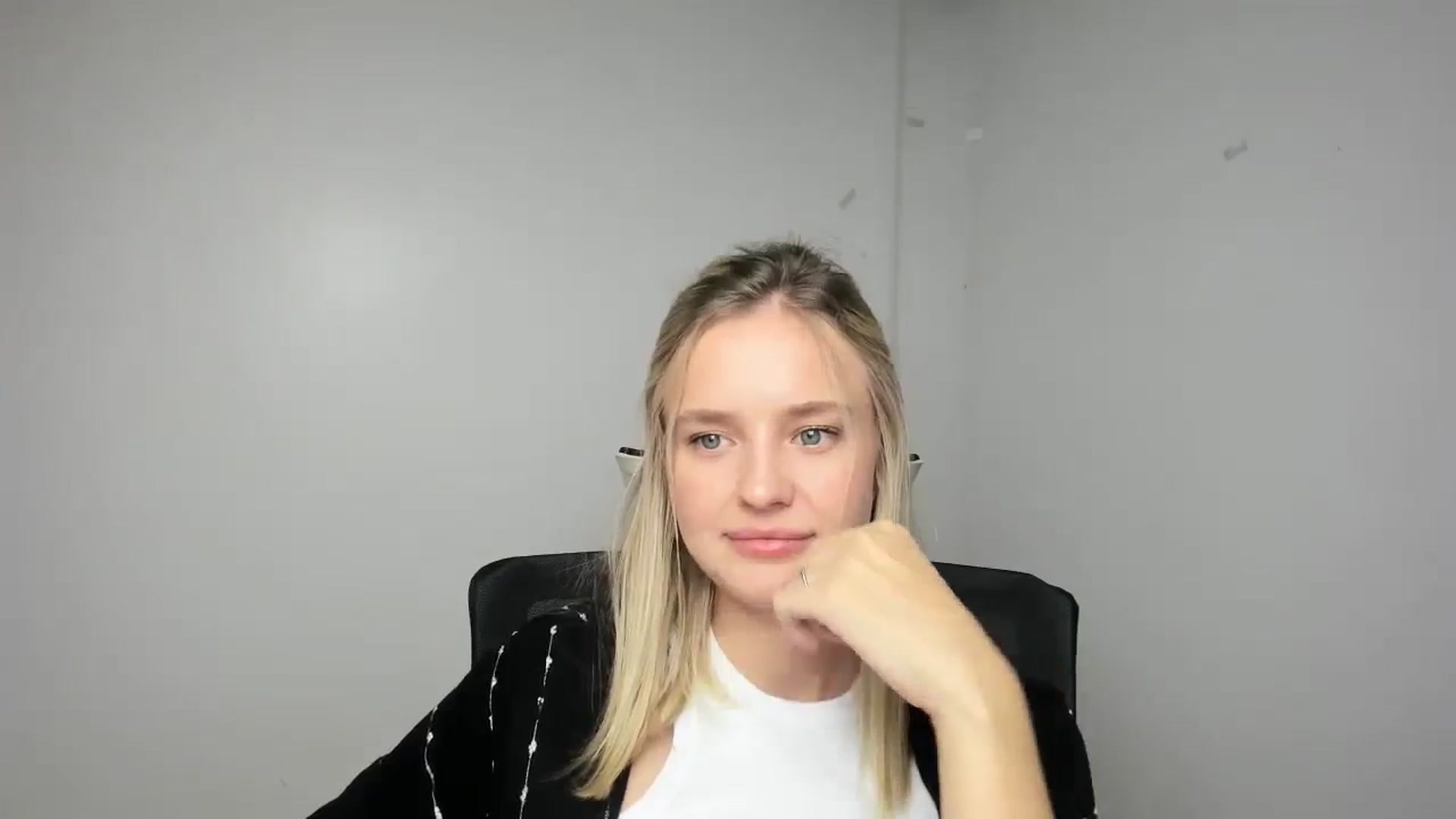 Bella_amorere video thumbnail