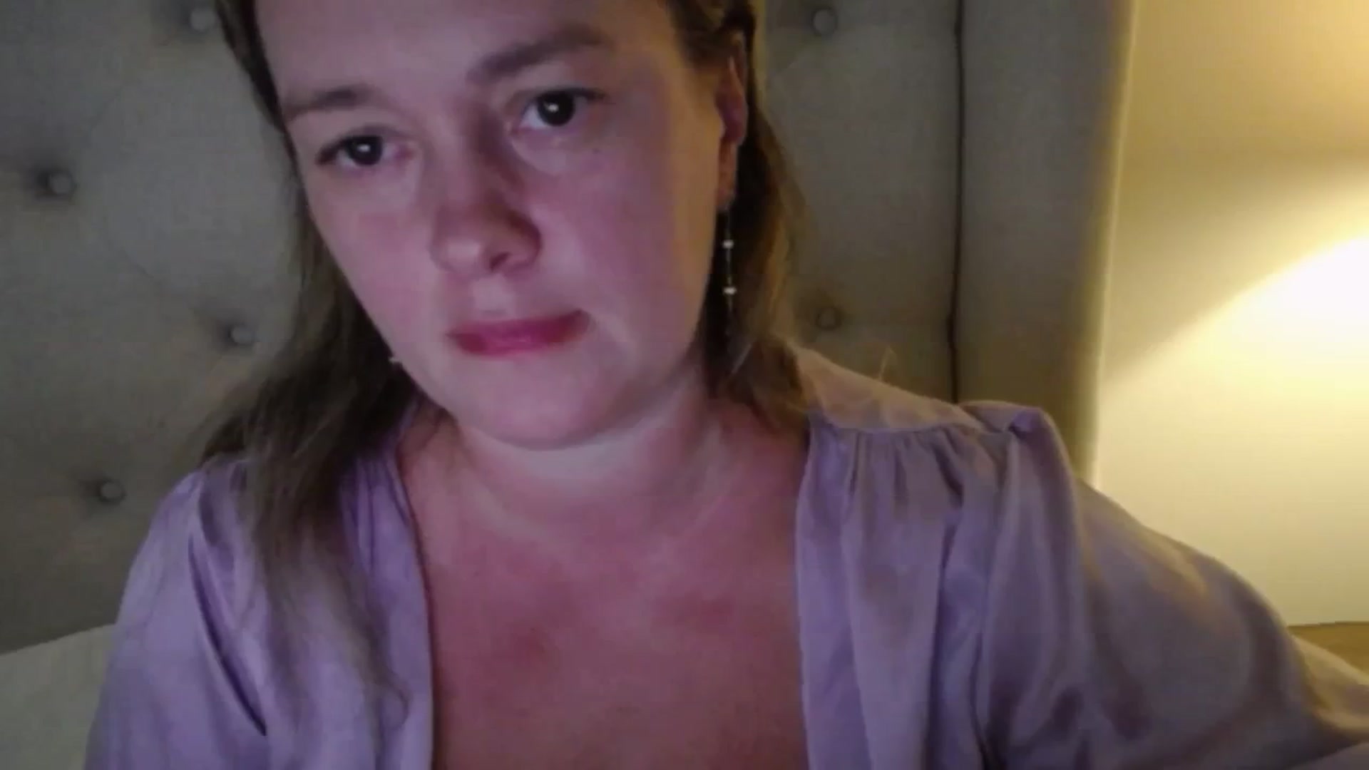 J0llye video thumbnail