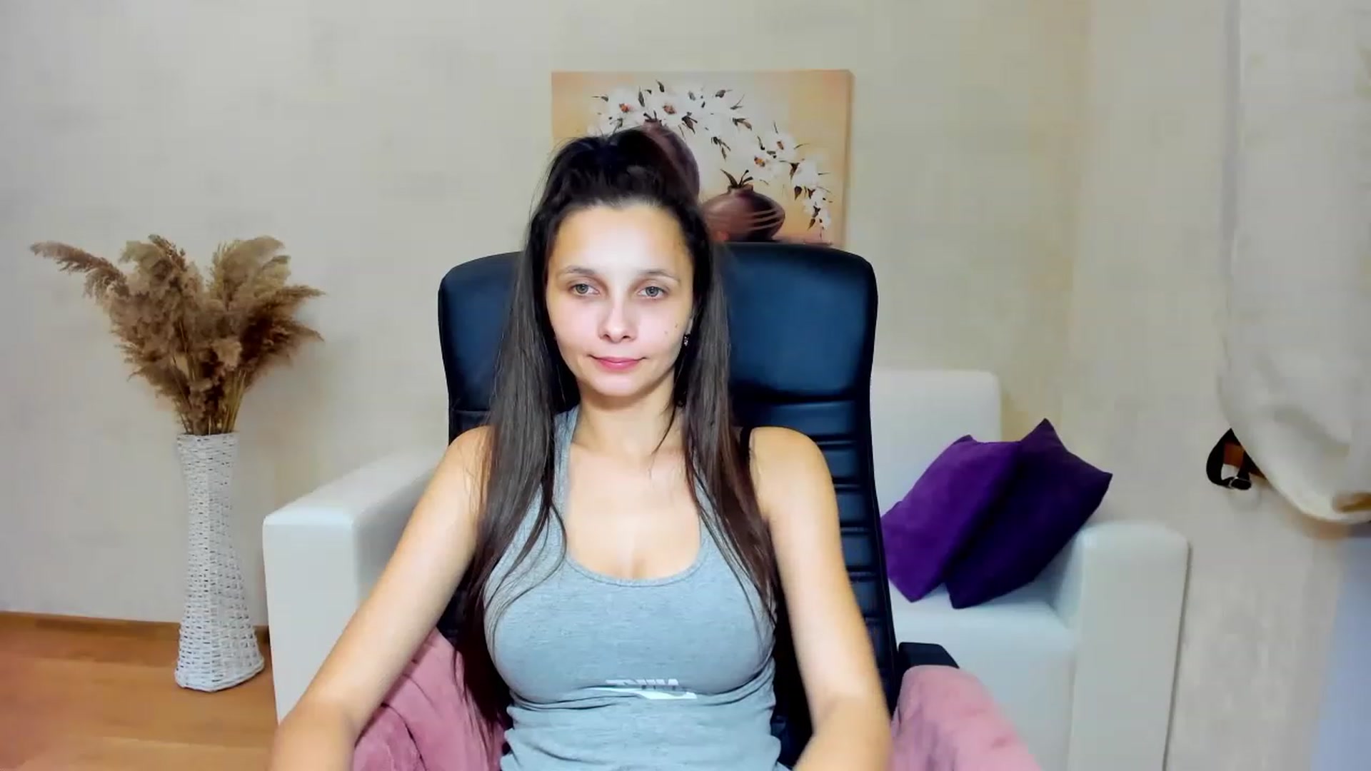 Karina_Mils video thumbnail