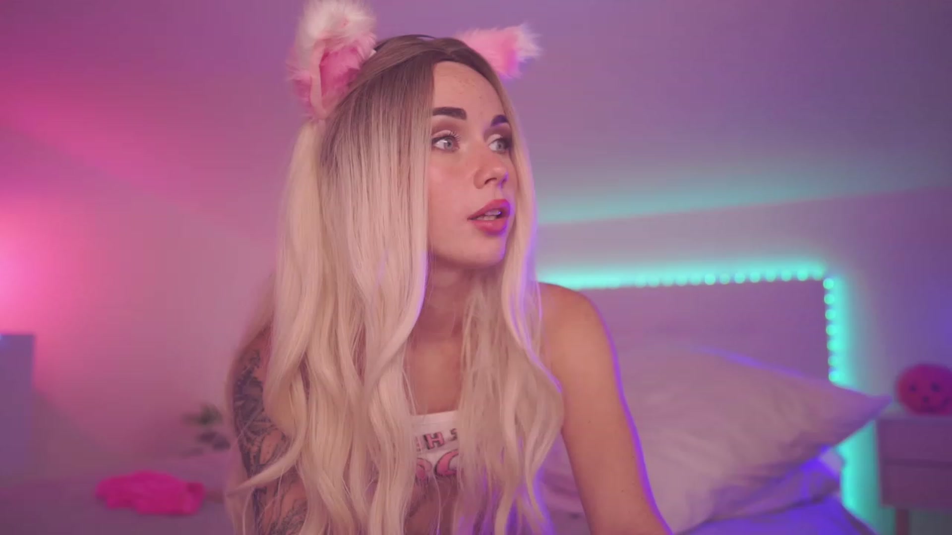 Sarah_Pink video thumbnail