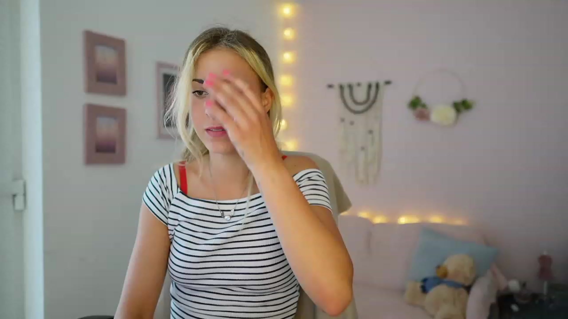 Gia_Lopez18 video thumbnail