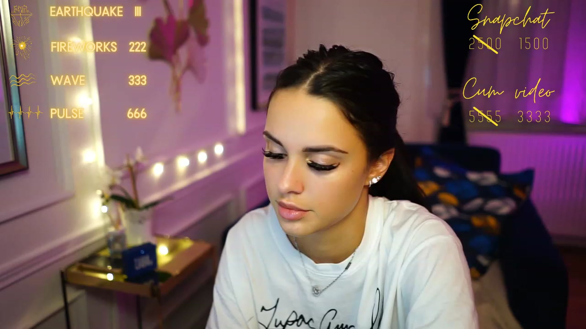 cinnabellee video thumbnail