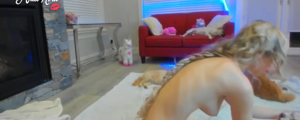 AriaNina video thumbnail