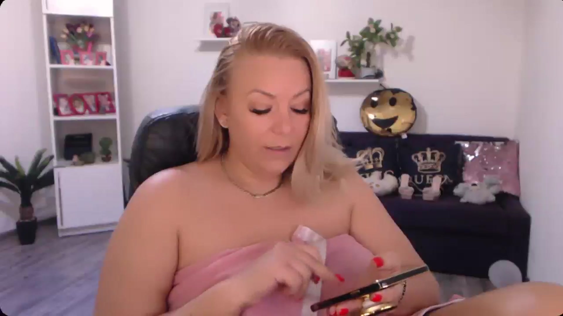 A_baby_Boo video thumbnail