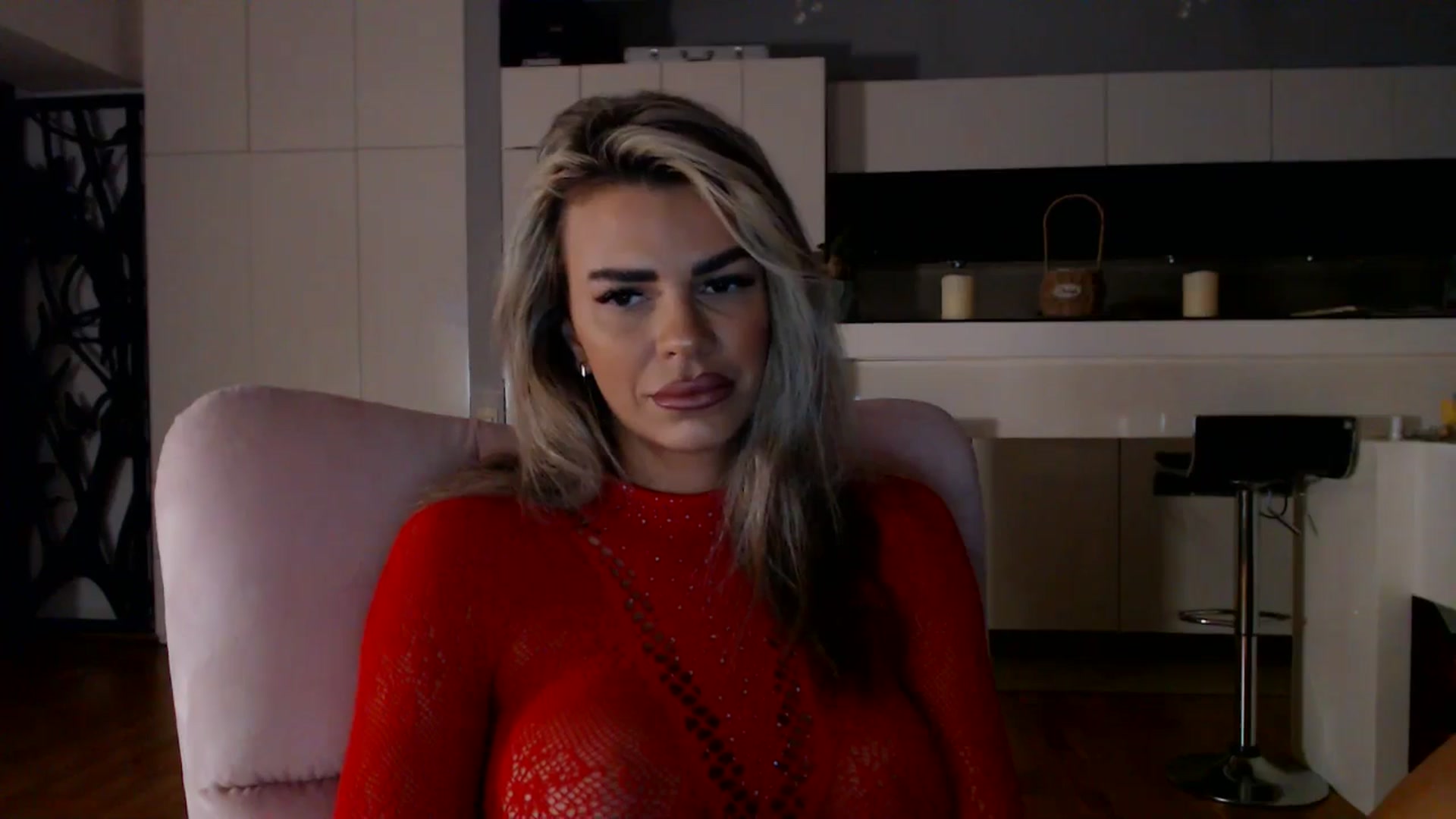 D_y_y video thumbnail