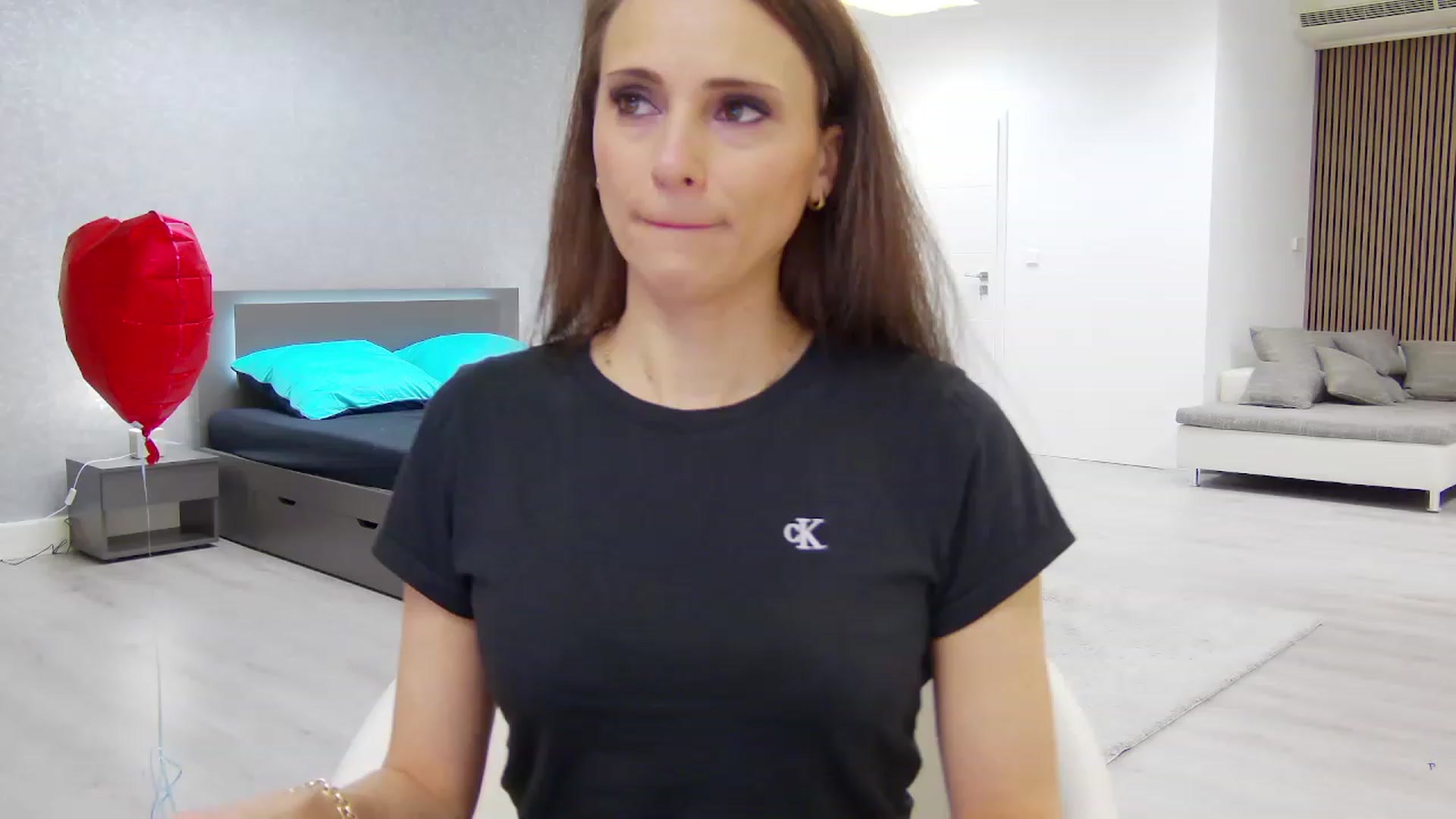 CuteSisi video thumbnail