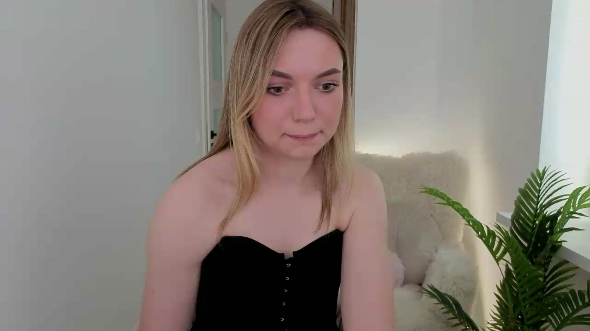 AshleyMimi video thumbnail