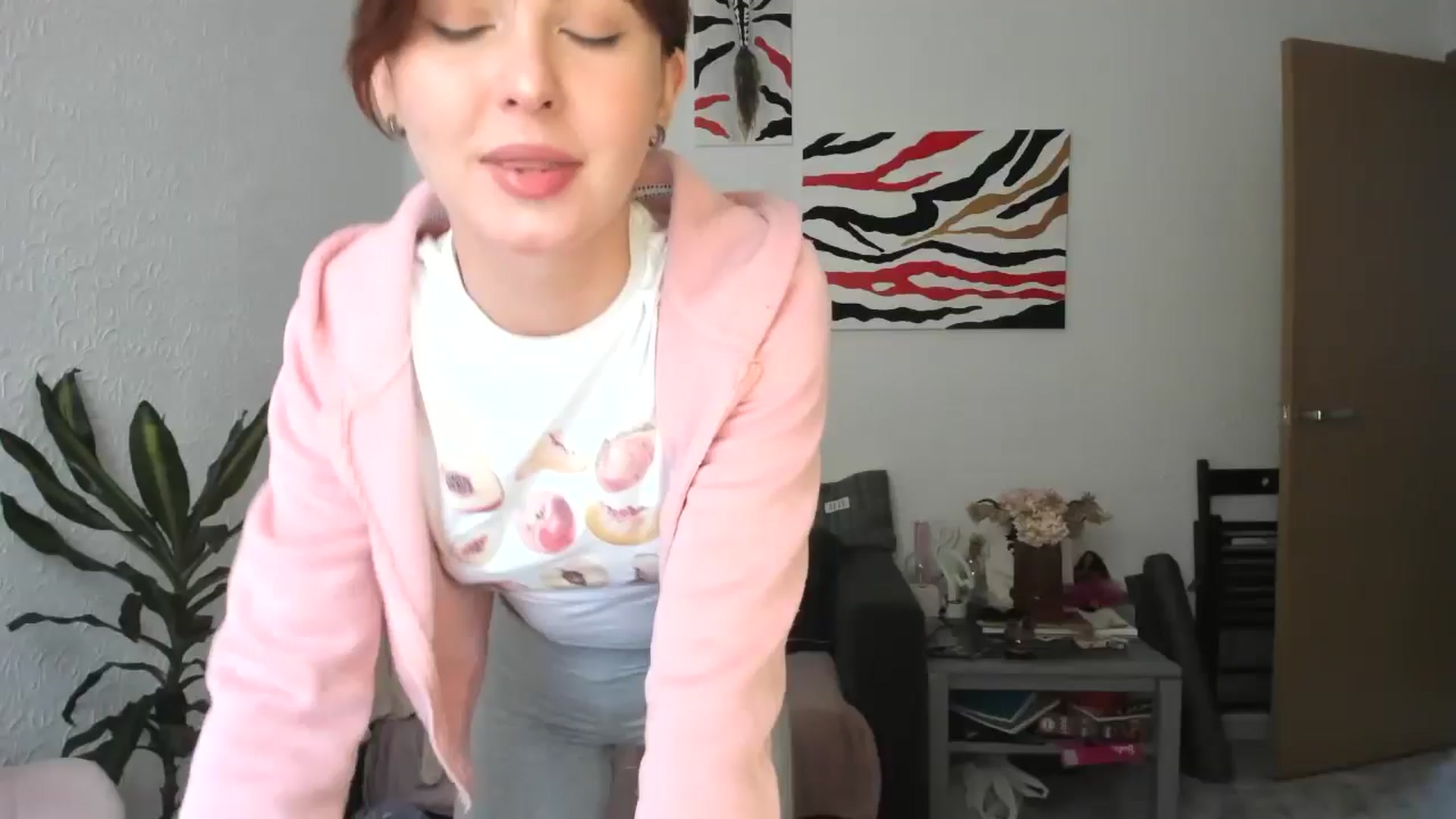 AhahaGirl video thumbnail